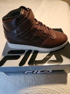 FILA Men’s Brown High-Top Leather Sneakers